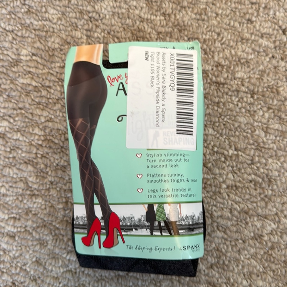 🛍️🛍️Spanx love your assets tights size 4